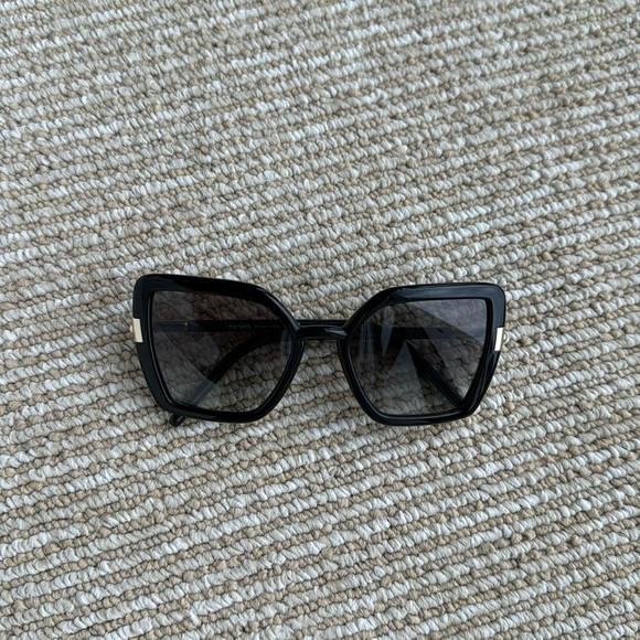 Prada Evolution Tubolare Rectangle Rounded Sunglasses - Picture 6 of 7